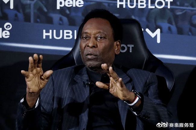 他是一个赢家，是一个冠军球员，能够回到英格兰以及老特拉福德，这很棒。